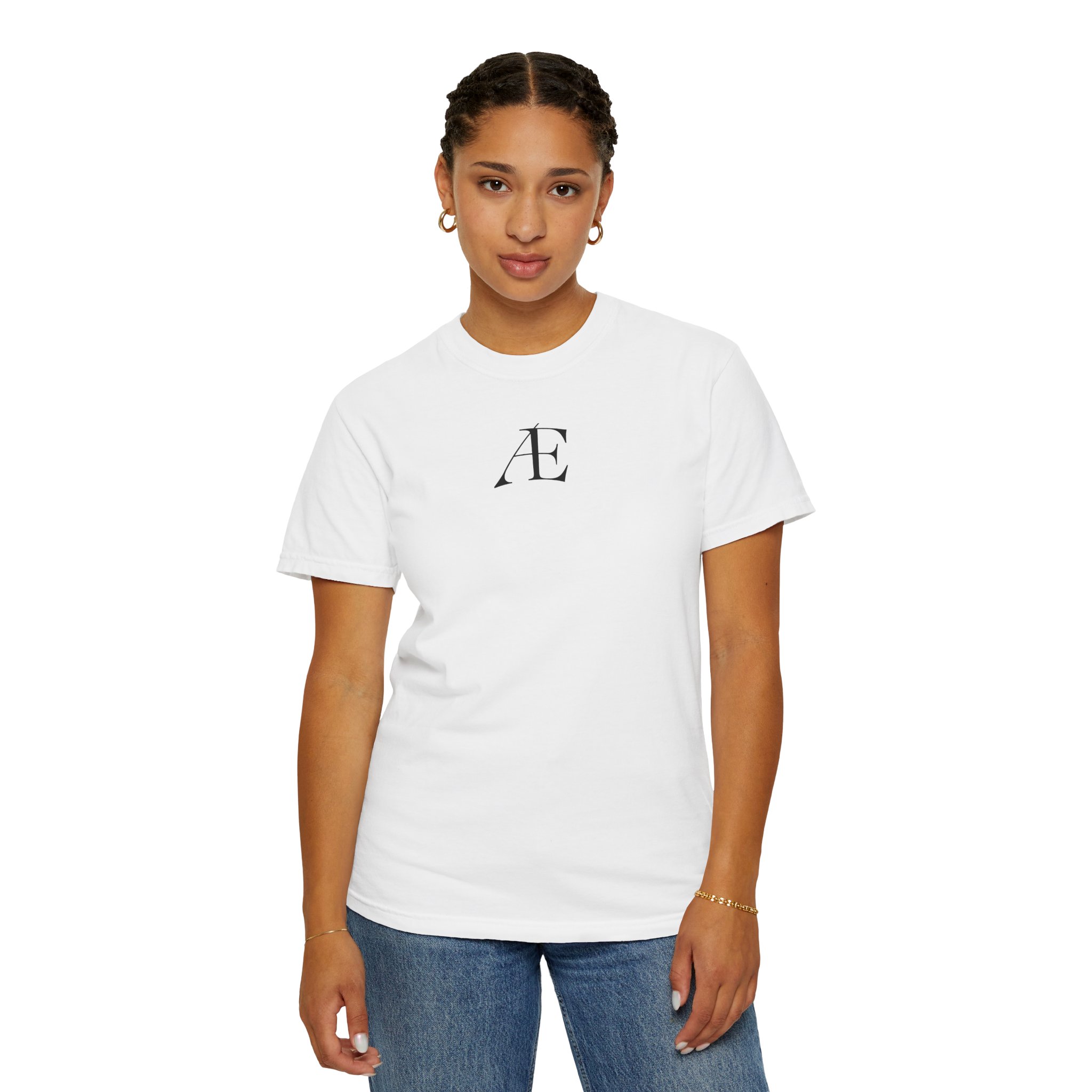 Women's Minimalist Logo T‑Shirt — Small Chest Graphic, Unisex Casual Tee